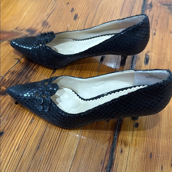 O Oscar De La Renta Bretten Women’s Black Leather Snake Skin Heels Size 7 M - Picture 11 of 16